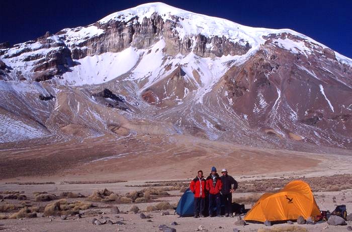 devant le volcan